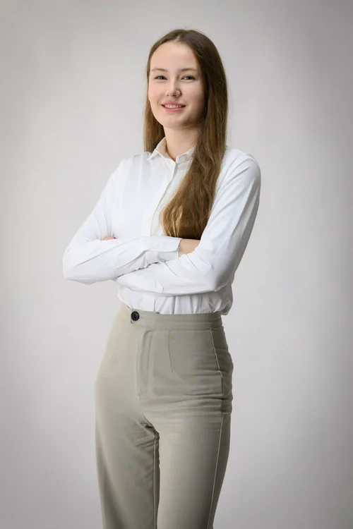 Pauline Weber - Azubi Kauffrau für Digitalisierungsmanagement Pauline Weber - Azubi Kauffrau für Digitalisierungsmanagement